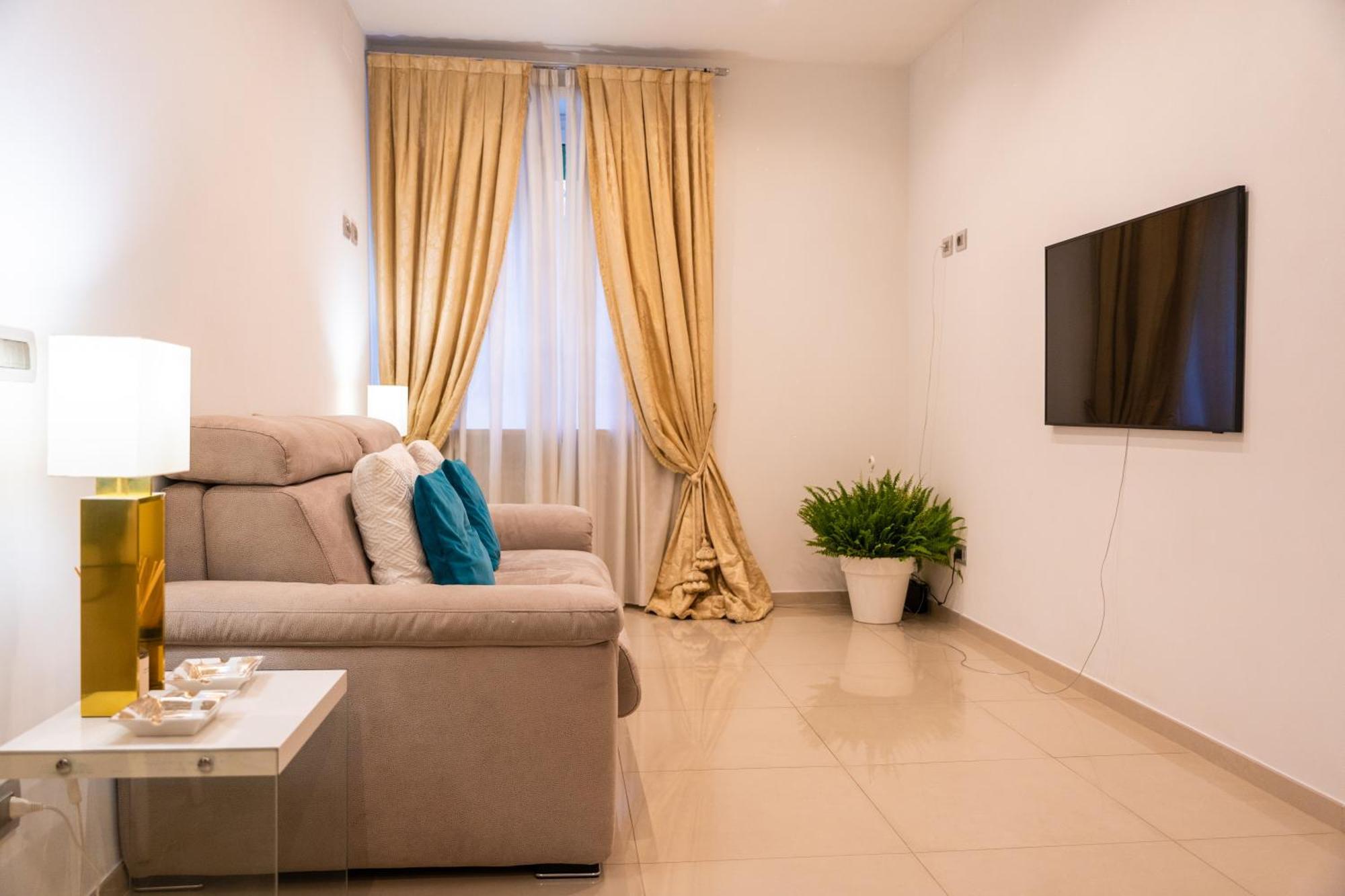 Moderno Alloggio A Roma Centro Экстерьер фото