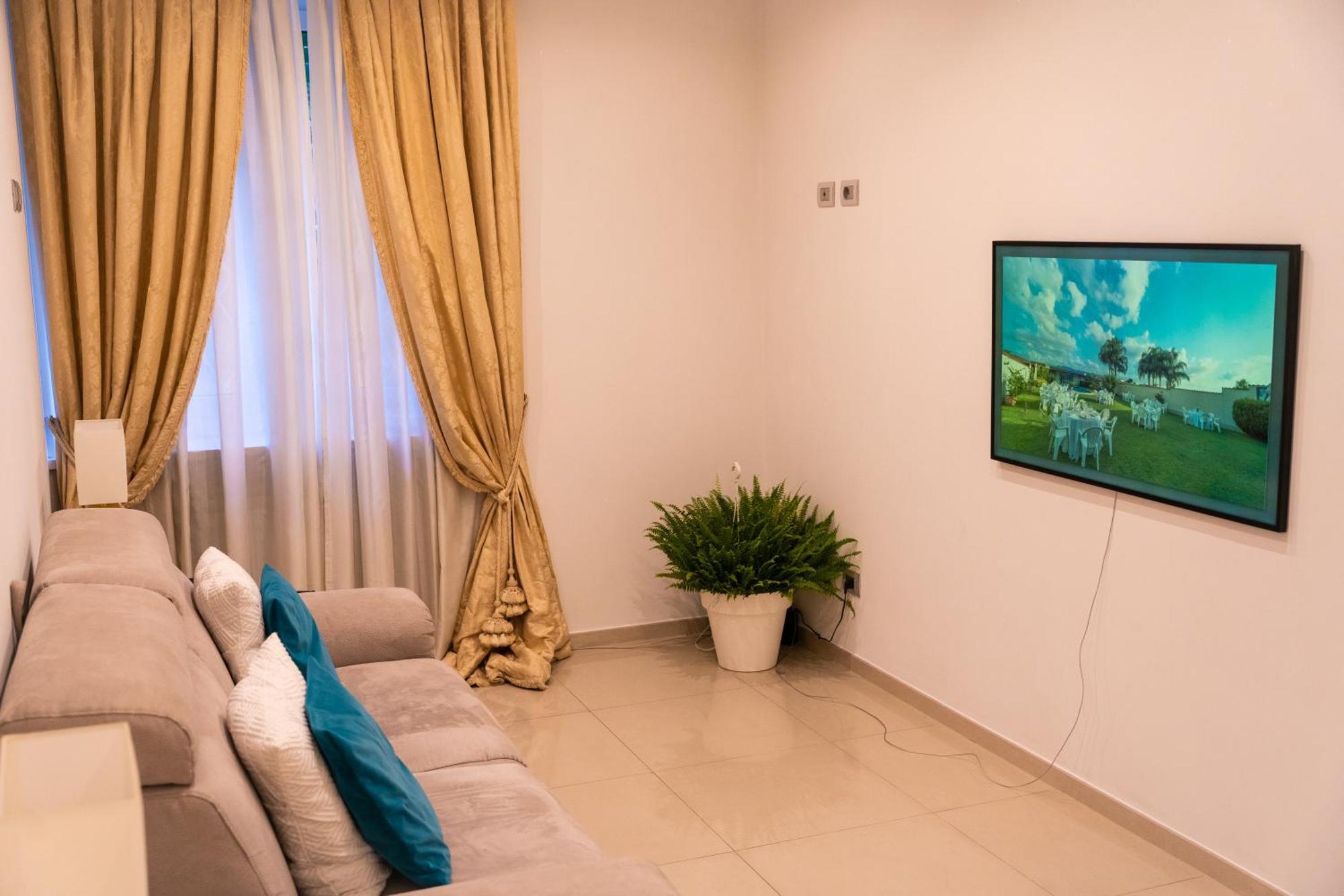 Moderno Alloggio A Roma Centro Экстерьер фото