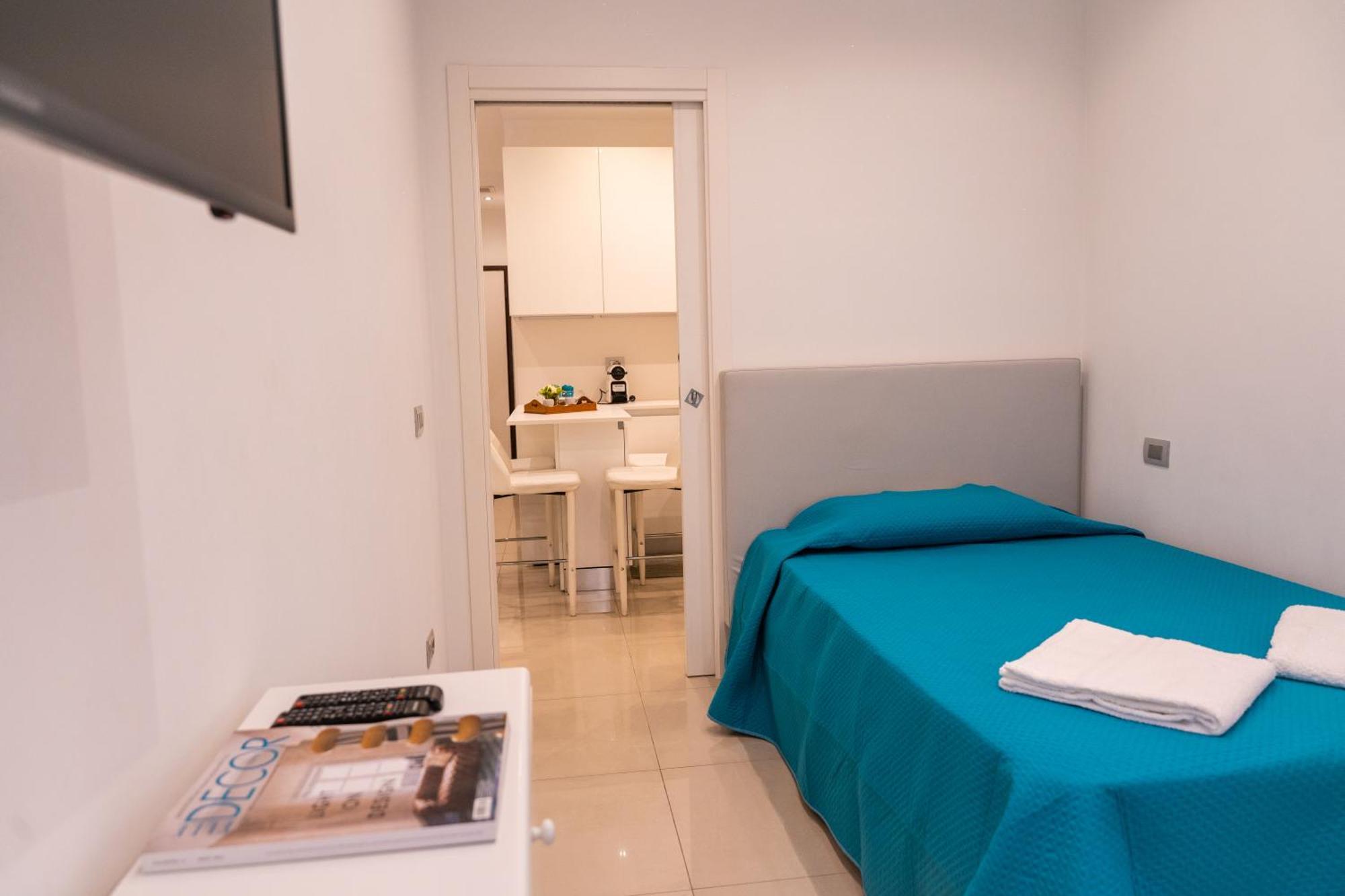 Moderno Alloggio A Roma Centro Экстерьер фото